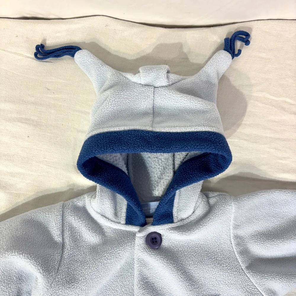 Vintage Disney Winnie the Pooh Fleece One Piece with Hood and‎ Hand Covers